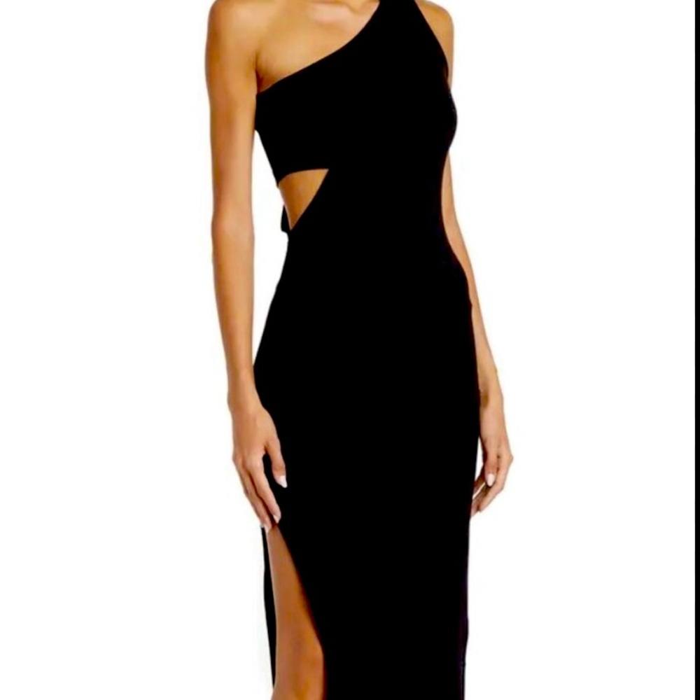 Asymmetrical sexy -cut out -one shoulder dress!